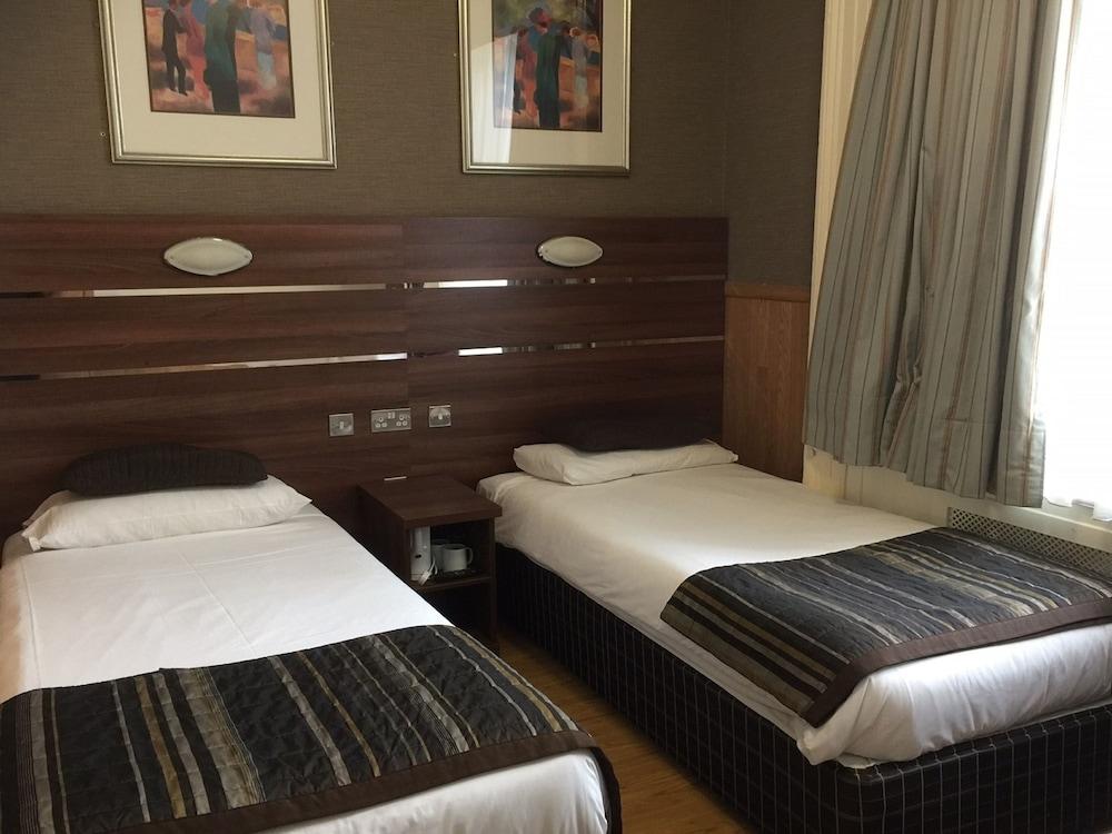 โอโย ฮัตตันส์ โฮเทล วิกตอเรีย ลอนดอน Hotel ภายนอก รูปภาพ