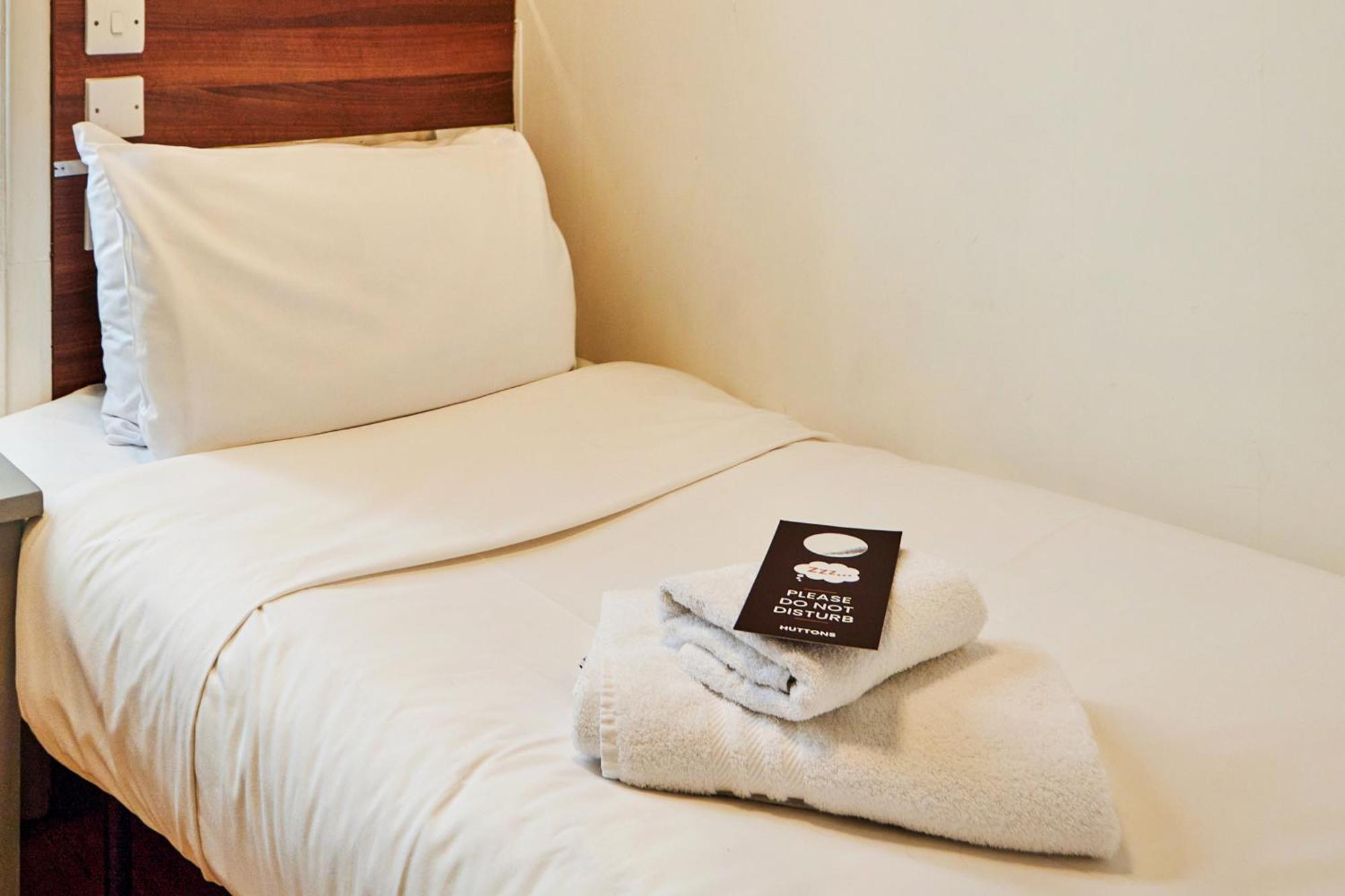 โอโย ฮัตตันส์ โฮเทล วิกตอเรีย ลอนดอน Hotel ภายนอก รูปภาพ