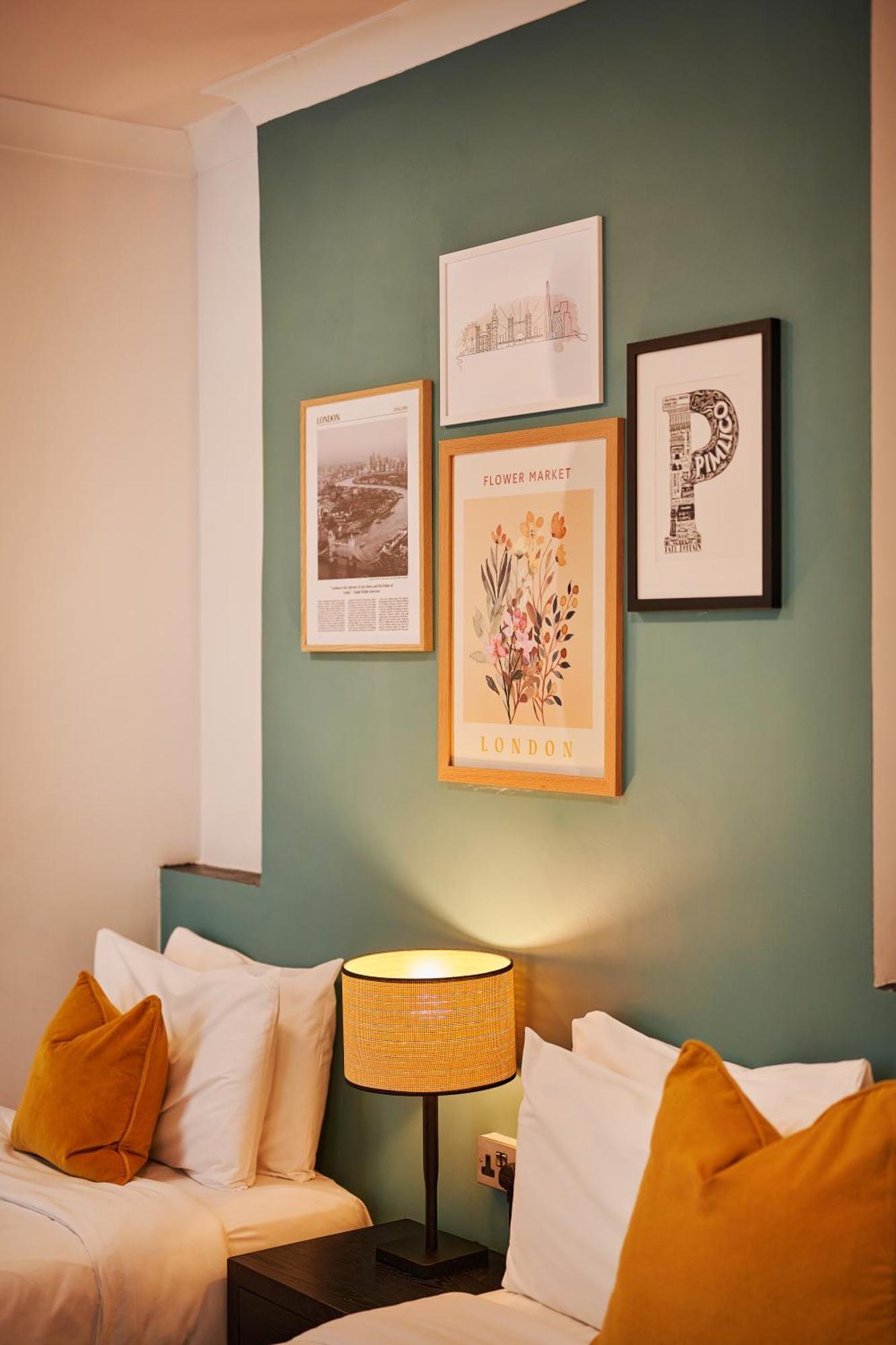 โอโย ฮัตตันส์ โฮเทล วิกตอเรีย ลอนดอน Hotel ภายนอก รูปภาพ