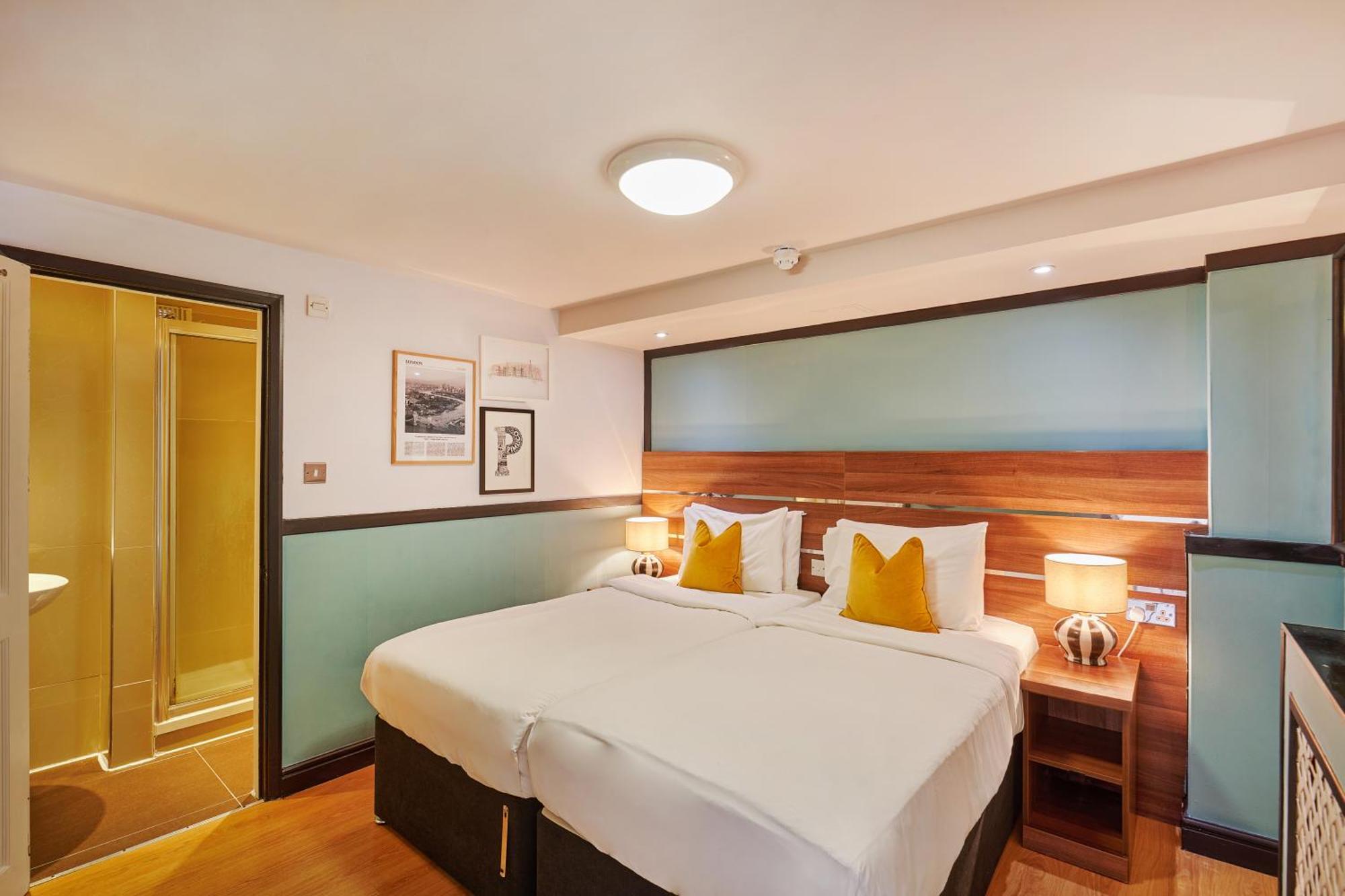 โอโย ฮัตตันส์ โฮเทล วิกตอเรีย ลอนดอน Hotel ภายนอก รูปภาพ
