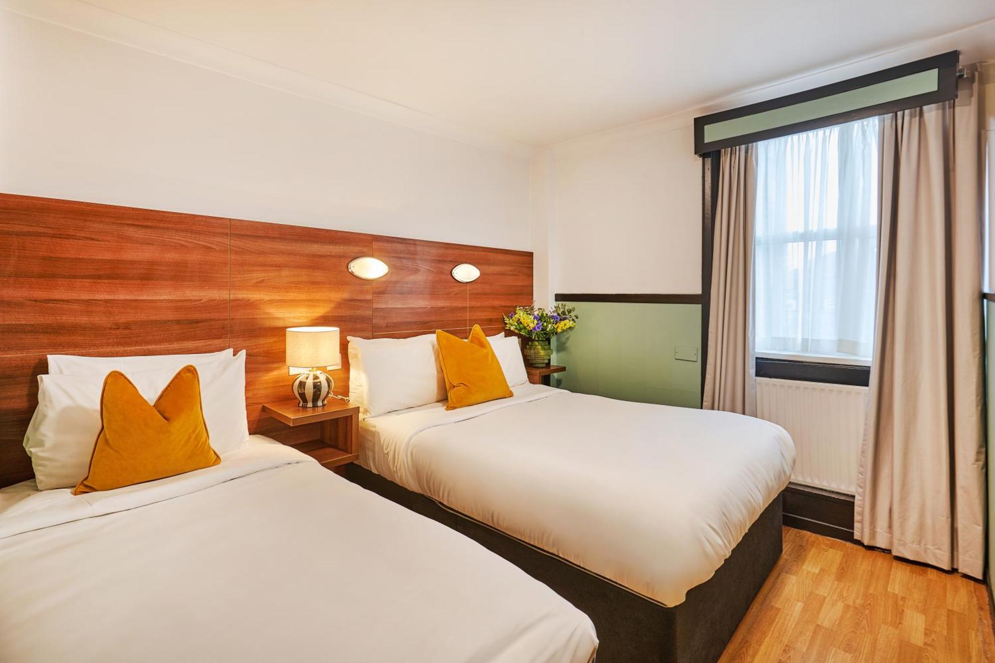 โอโย ฮัตตันส์ โฮเทล วิกตอเรีย ลอนดอน Hotel ภายนอก รูปภาพ